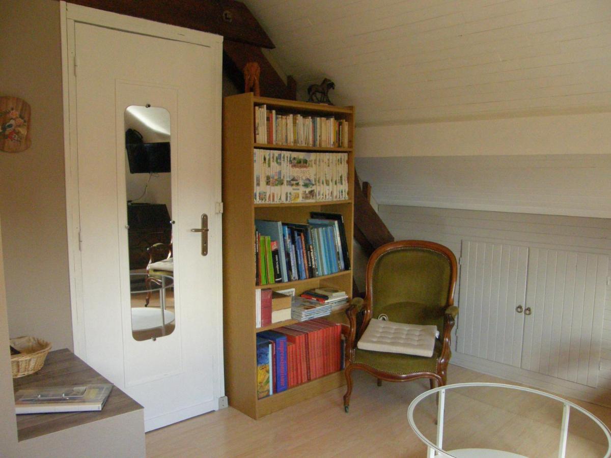 Bed and Breakfast À l'ombre des 2 Figuiers à Chassieu Extérieur photo